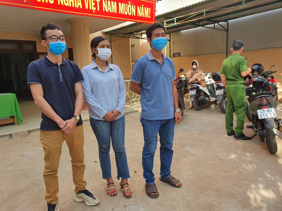 Vụ hàng trăm giáo viên mất việc: 5 giáo viên hợp đồng thắng kiện hơn 1,2 tỉ đồng