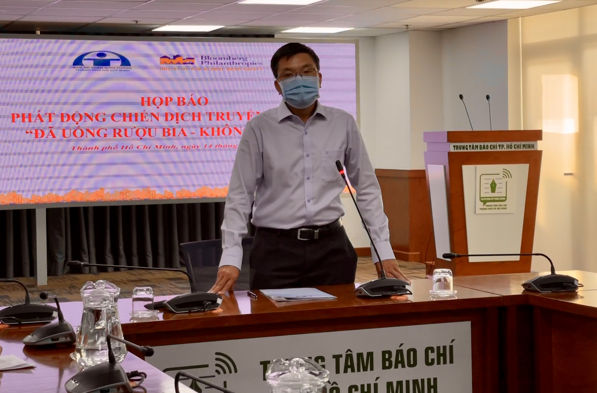 TP Thủ Đức: Đưa cam kết h&agrave;ng qu&aacute;n kh&ocirc;ng để người say xỉn điều khiển phương tiện rời đi v&agrave;o khu&ocirc;n khổ - Ảnh 2.