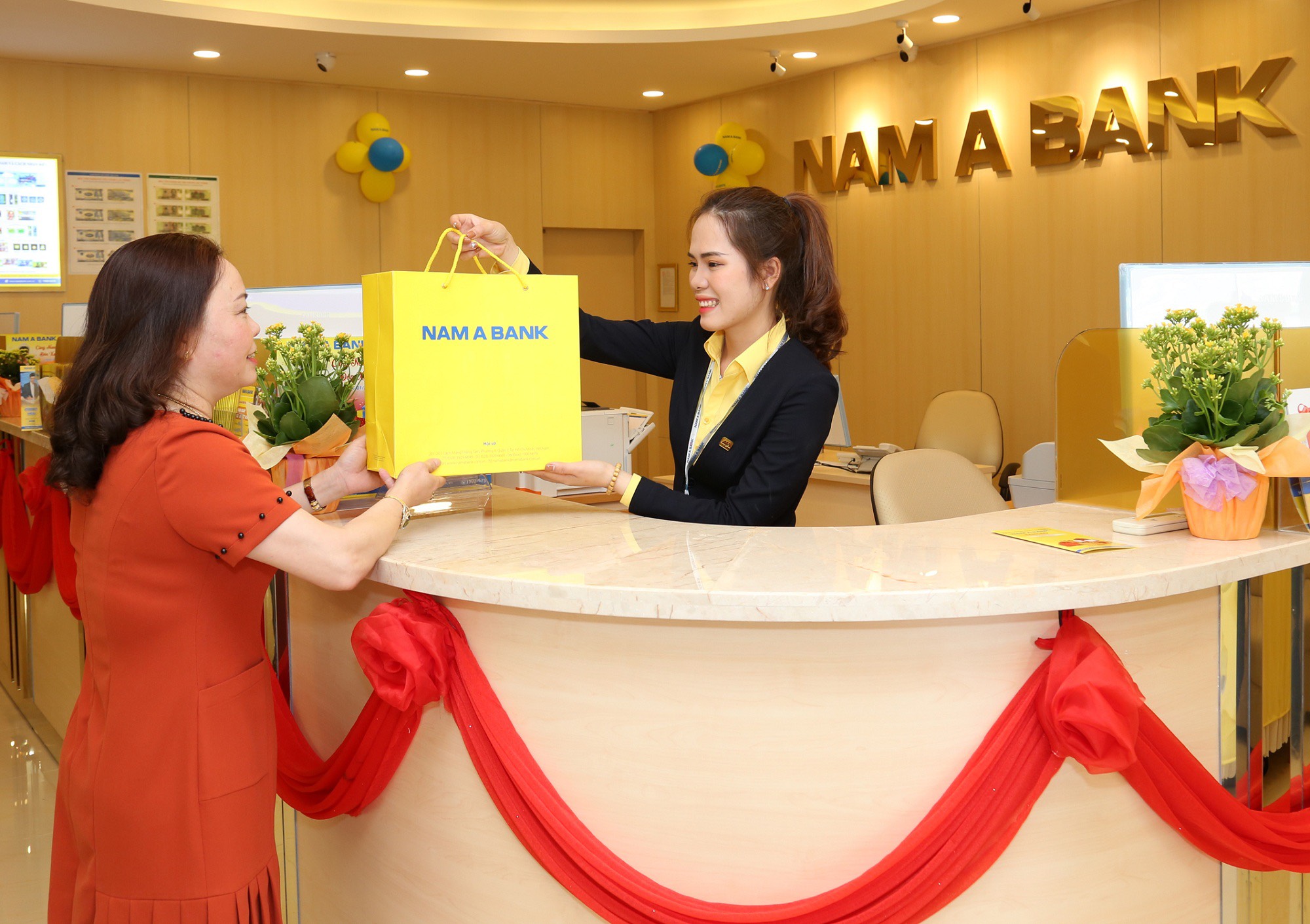 Cơ hội nhận lộc xu&acirc;n l&ecirc;n đến 4 tỉ đồng khi giao dịch tại Nam A Bank - Ảnh 2.