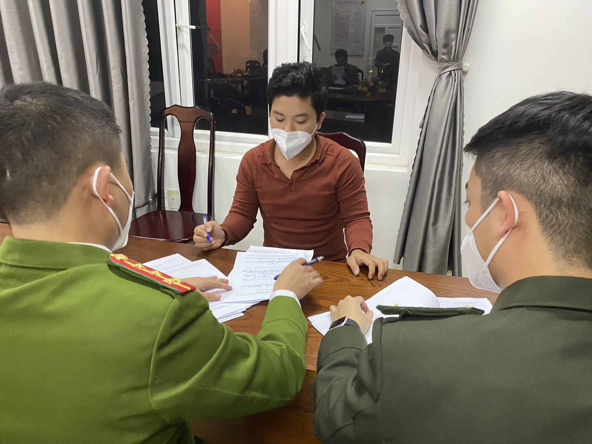 Bắt nhóm đối tượng mua bán 6,2 triệu thông tin cá nhân - Ảnh 2.