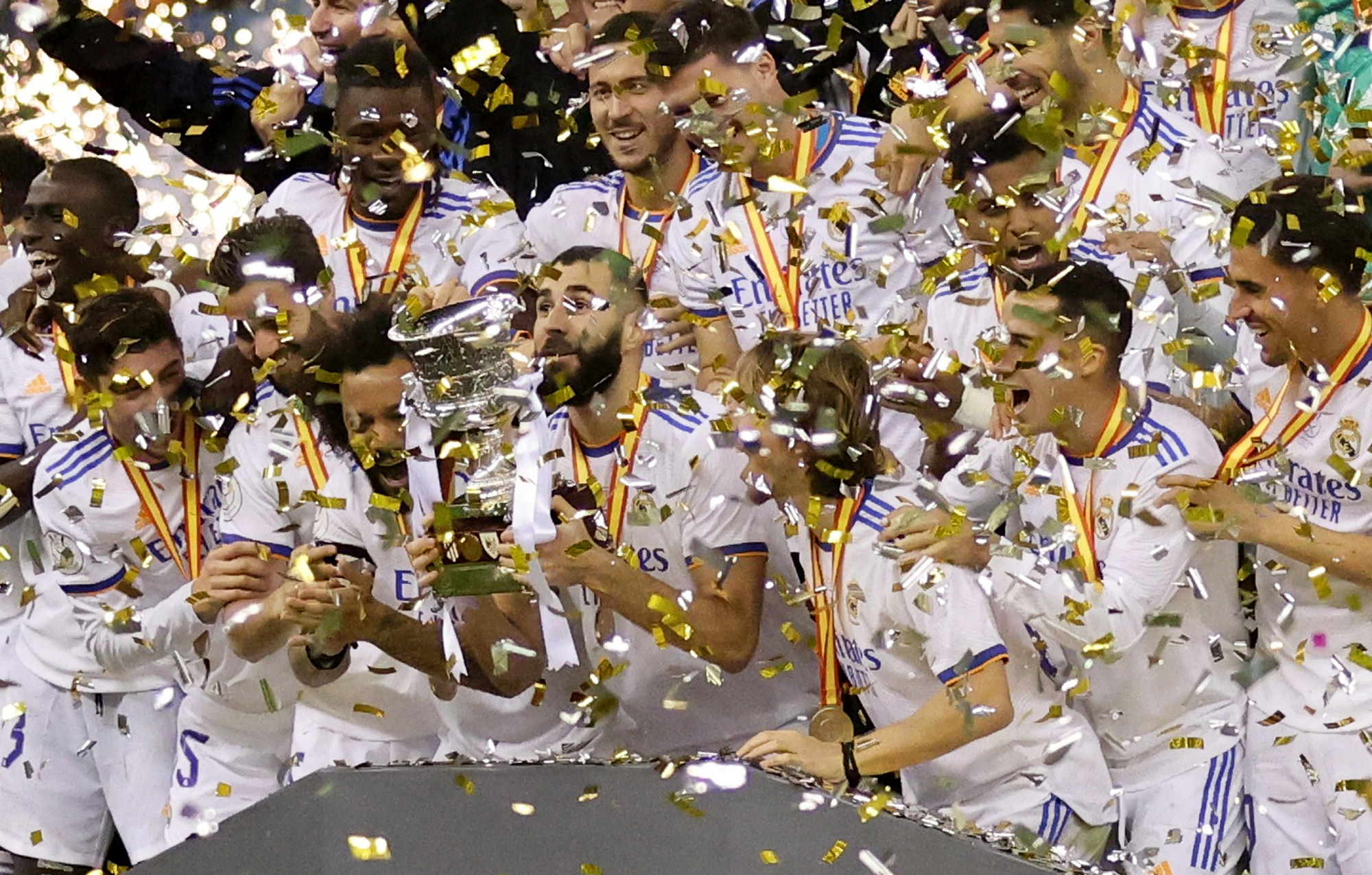 Karim Benzema: Cầu thủ hay nhất châu Âu mùa giải 2021-2022 - Ảnh 2.