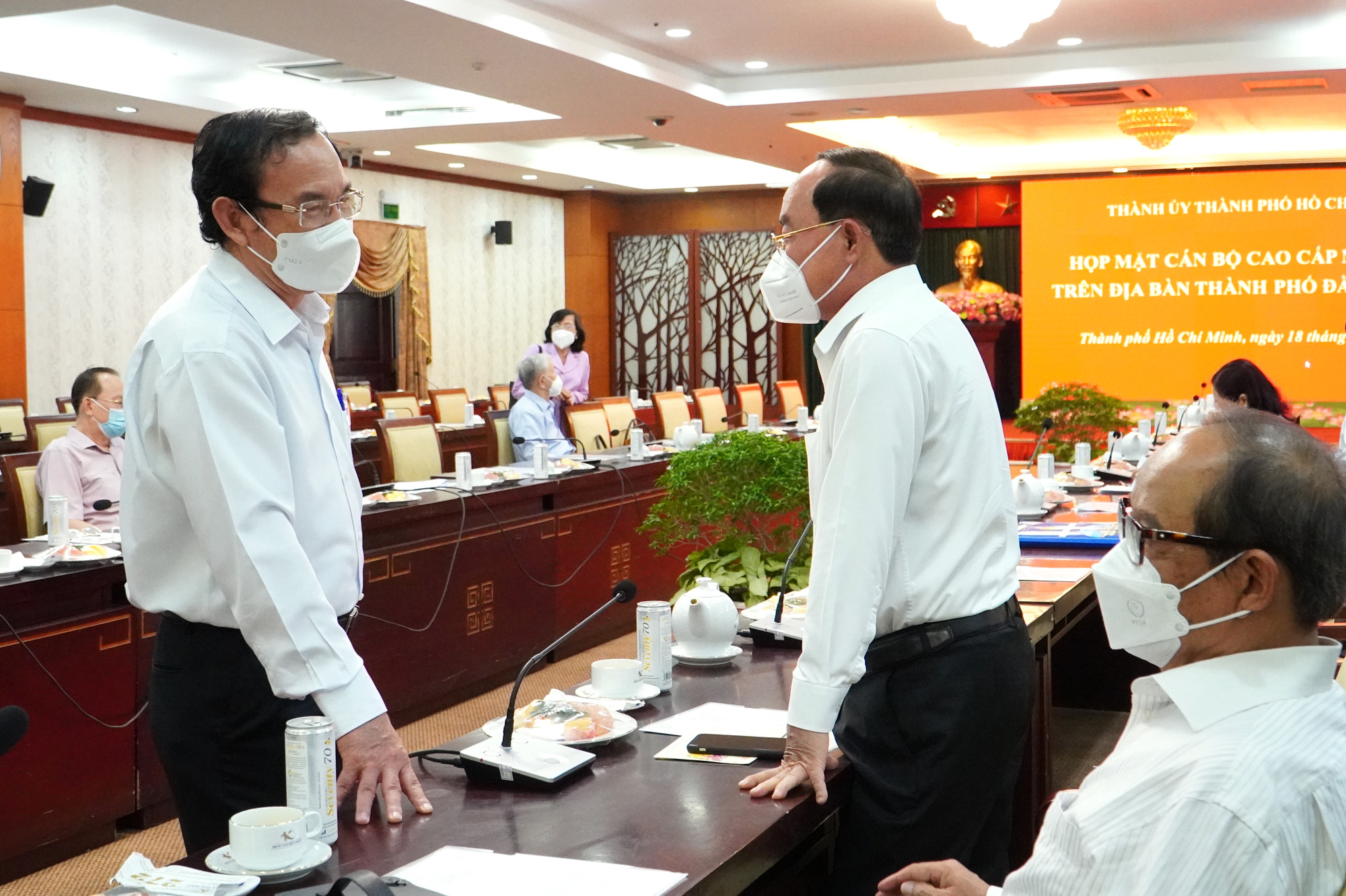 TP HCM thông tin tình hình kinh tế - xã hội đến cán bộ cao cấp nghỉ hưu
