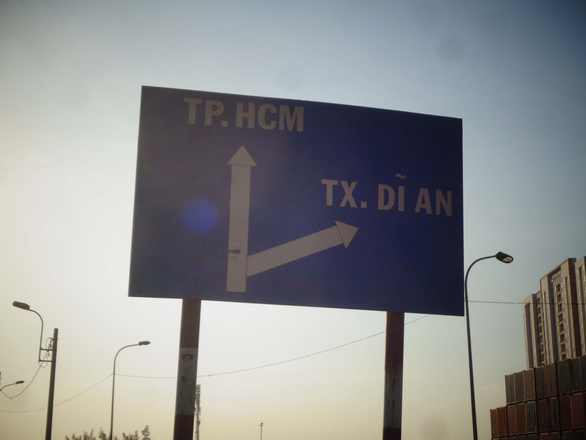 Bảng chỉ đường... lỗi thời