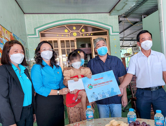 T&igrave;nh thương cho em đến với 10 trẻ mồ c&ocirc;i v&igrave; Covid-19 ở Cần Thơ - Ảnh 2.