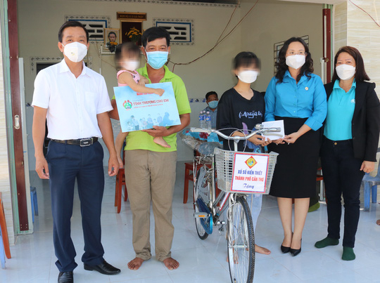 T&igrave;nh thương cho em đến với 10 trẻ mồ c&ocirc;i v&igrave; Covid-19 ở Cần Thơ - Ảnh 9.