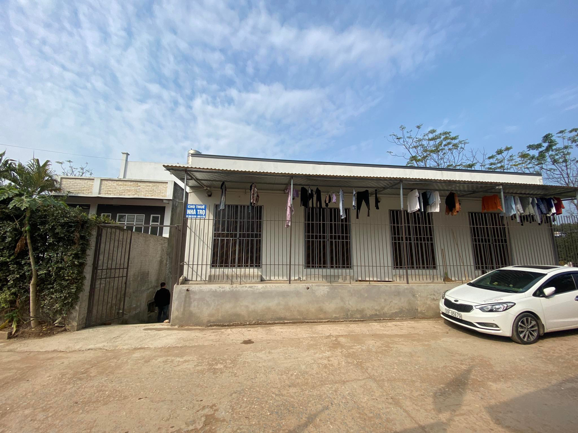 Vụ bé gái 3 tuổi có 9 dị vật giống đinh trong sọ não: Người tình của mẹ bị điều tra