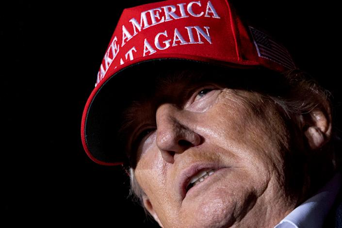 &Ocirc;ng Trump li&ecirc;n tiếp gặp bất lợi - Ảnh 1.