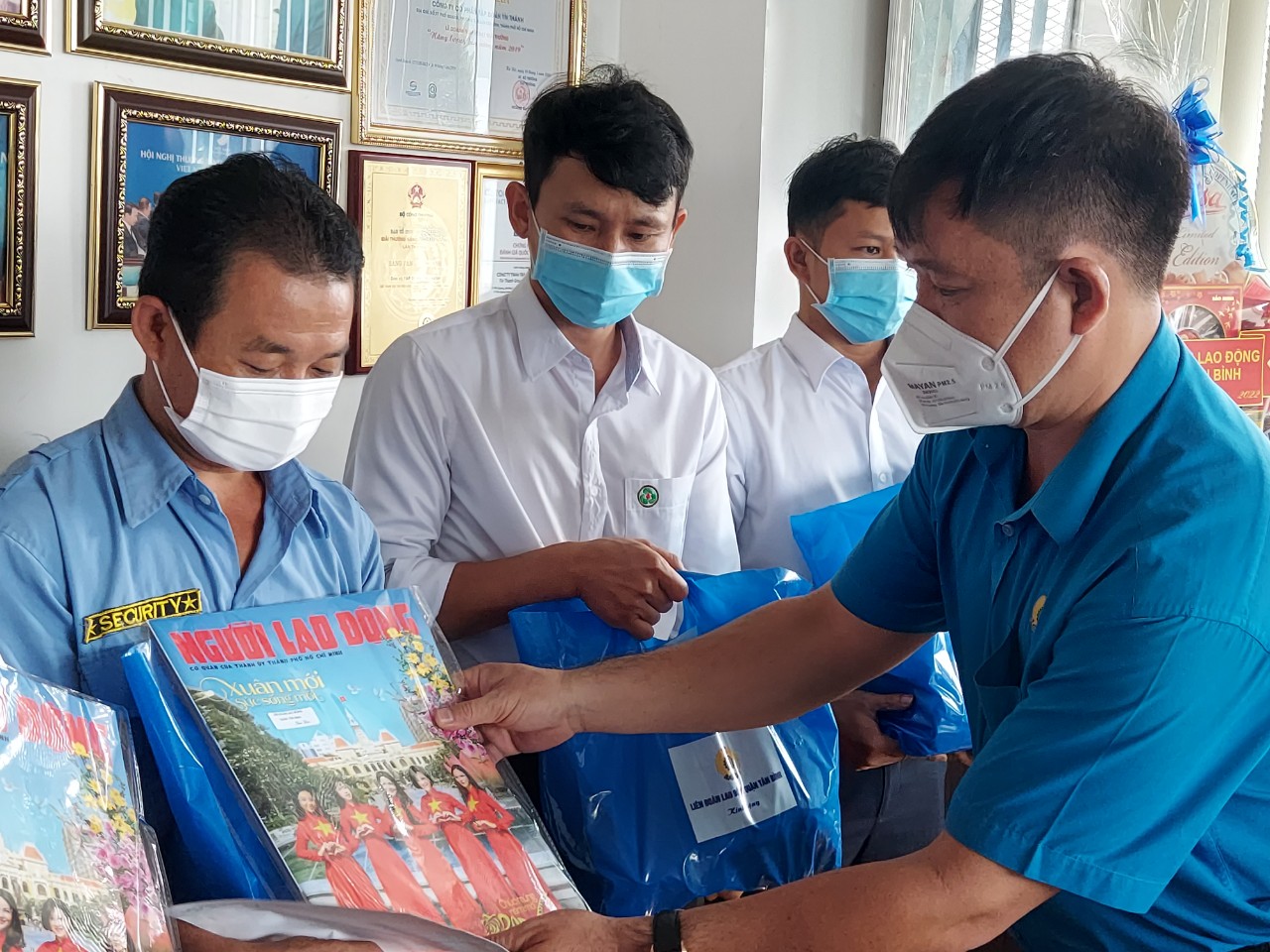 Nhiều hoạt động thiết thực chăm lo Tết cho công nhân, lao động