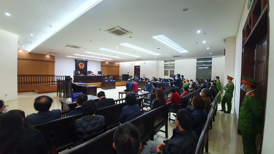 Gây thiệt hại hơn 10 tỉ đồng cho bệnh nhân, nguyên giám đốc BV Bạch Mai hầu toà