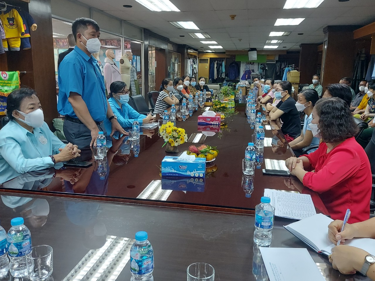 Nhiều hoạt động thiết thực chăm lo Tết cho c&ocirc;ng nh&acirc;n, lao động - Ảnh 1.