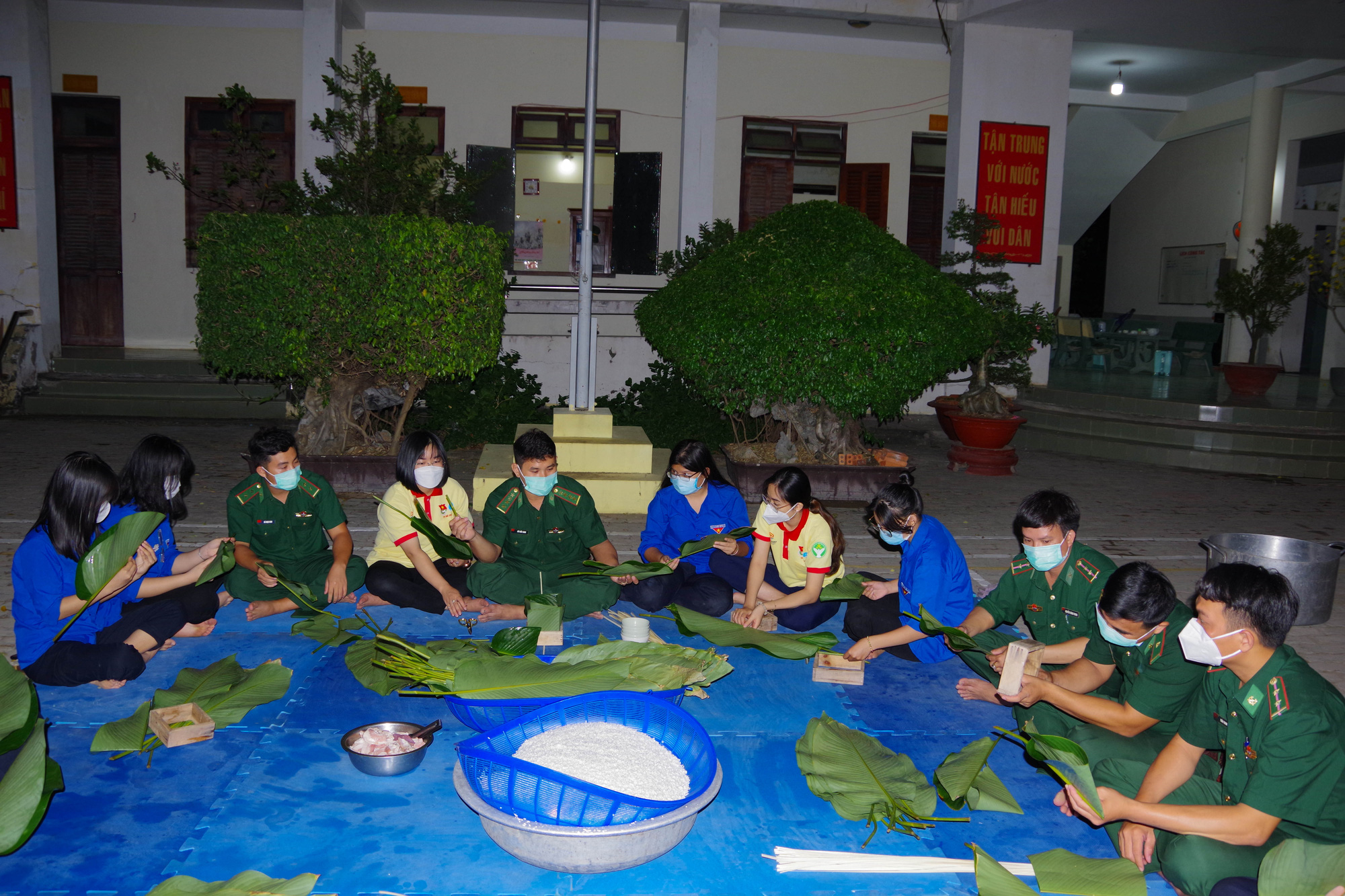 Lan tỏa "Xuân biên phòng ấm lòng dân bản" ở TP HCM