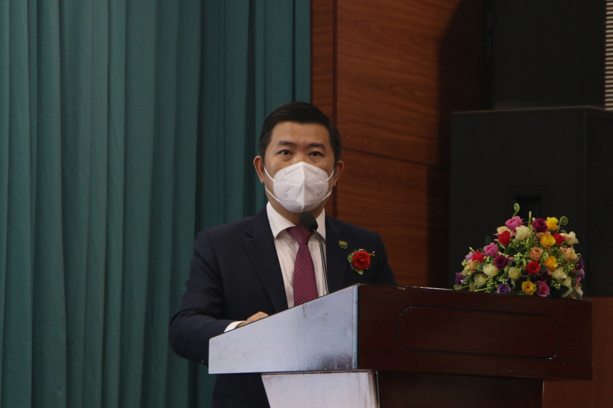 Sinh vi&ecirc;n ng&agrave;nh y t&igrave;nh nguyện chống dịch xuy&ecirc;n Tết - Ảnh 1.