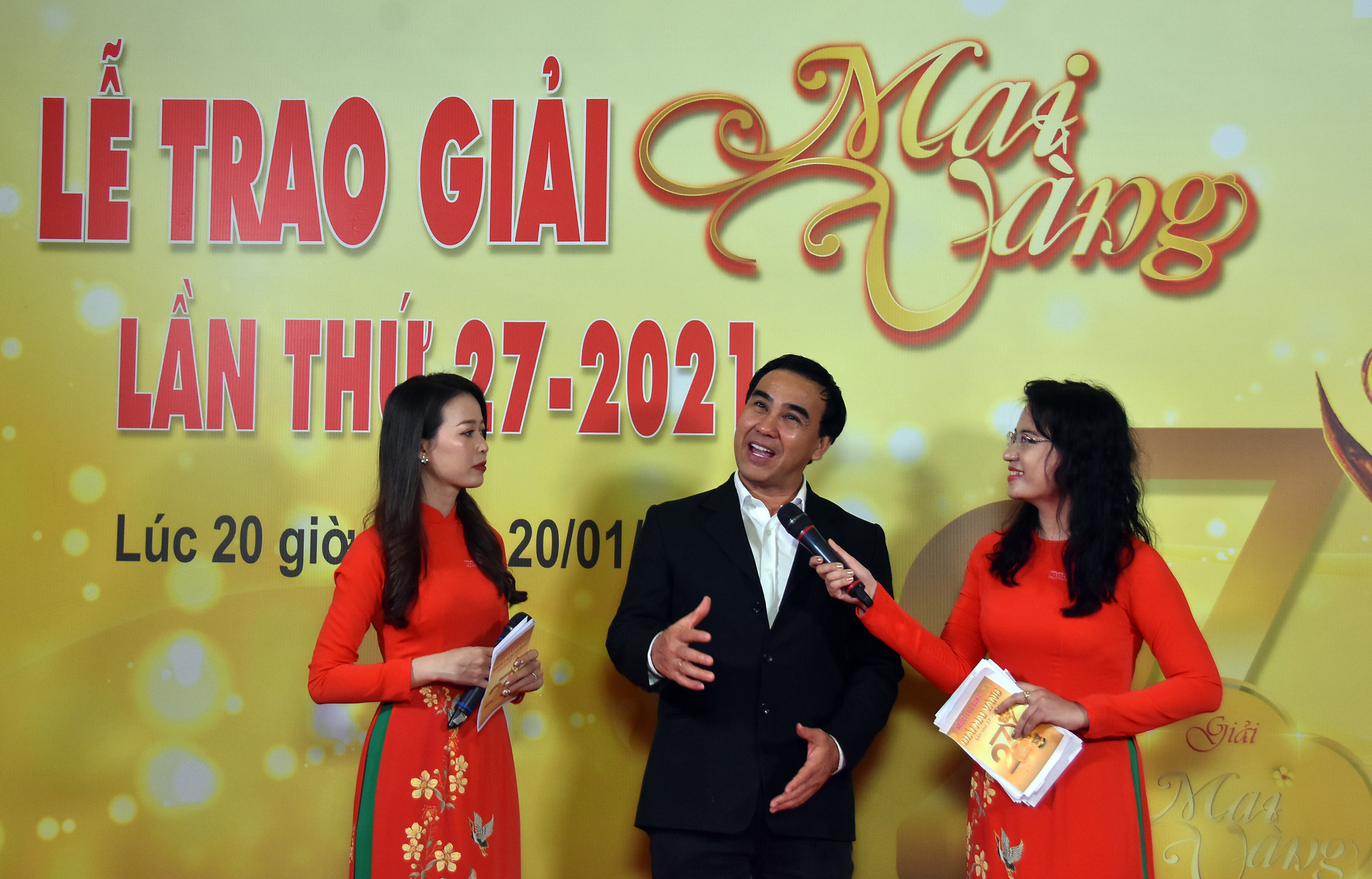 Văn nghệ sĩ h&aacute;o hức đến dự Lễ trao Giải Mai V&agrave;ng lần thứ 27-2021 - Ảnh 18.