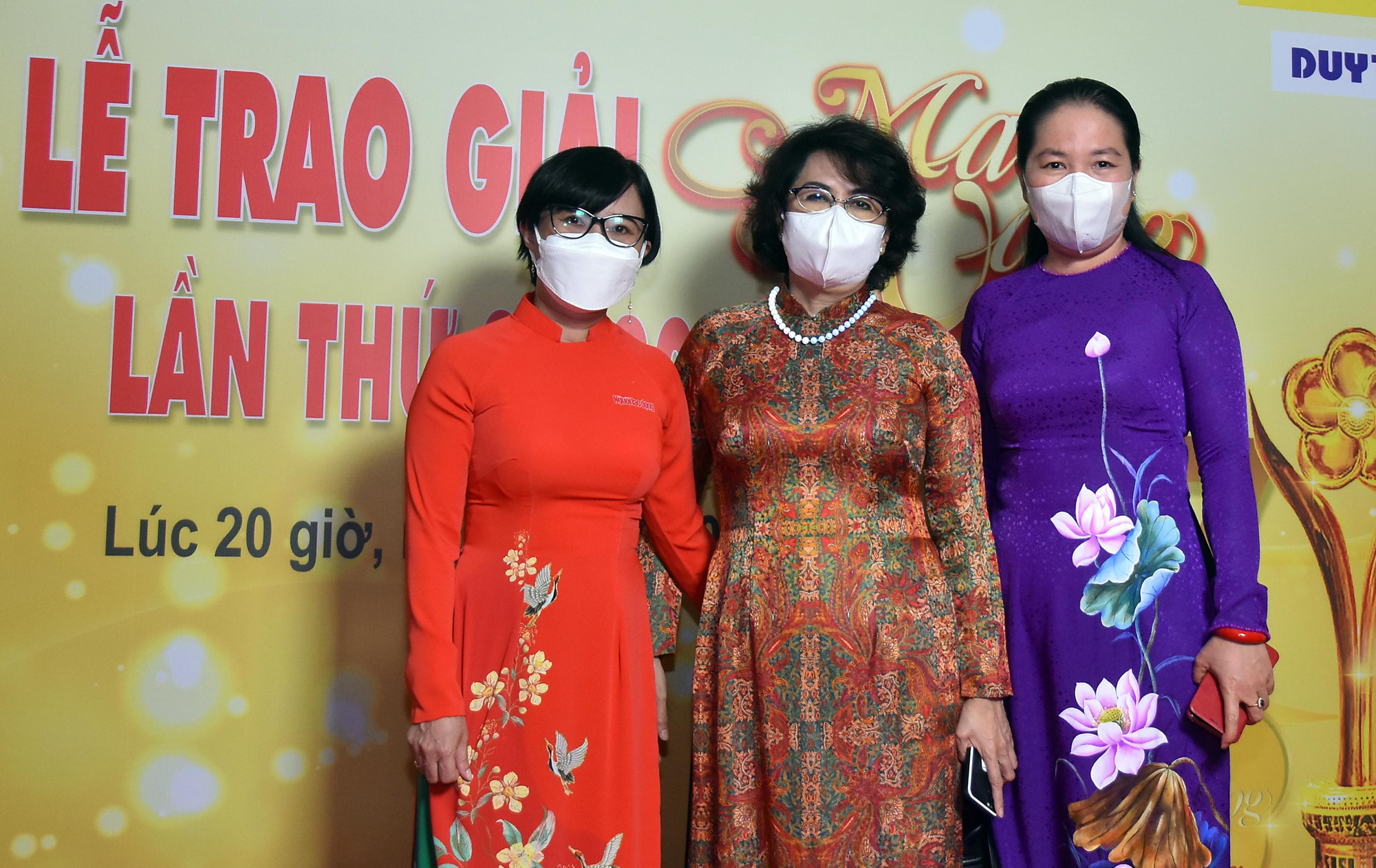 Văn nghệ sĩ h&aacute;o hức đến dự Lễ trao Giải Mai V&agrave;ng lần thứ 27-2021 - Ảnh 2.
