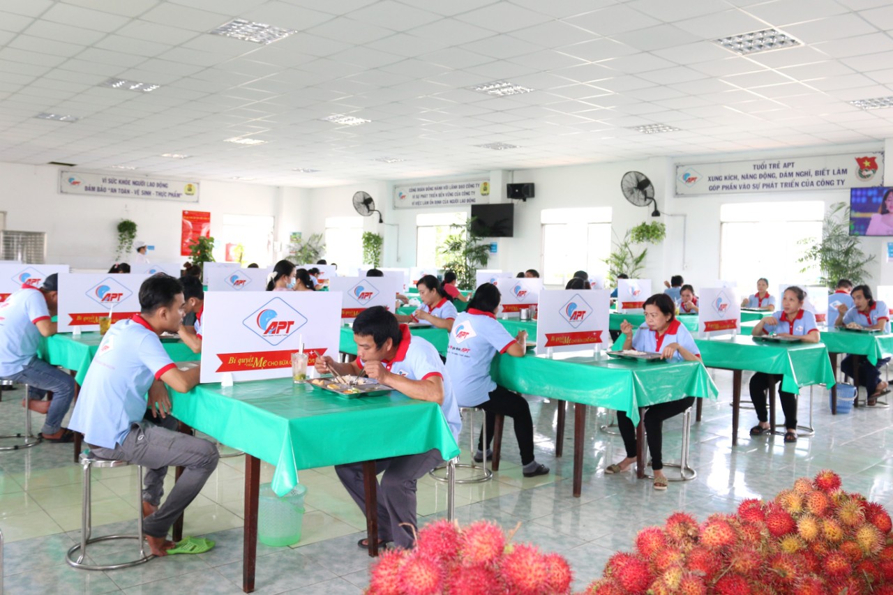 22% lao động sẽ nghỉ việc nếu doanh nghiệp không thưởng Tết - Ảnh 3.