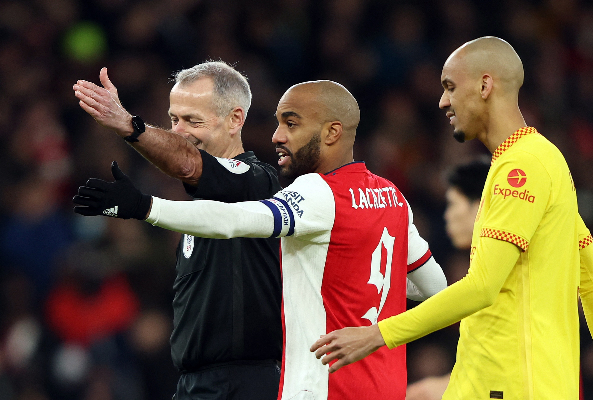 Sao Bồ Đ&agrave;o Nha tỏa s&aacute;ng, Liverpool hạ Arsenal v&agrave;o chung kết League Cup - Ảnh 1.