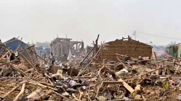 Nổ lớn "quét sạch toàn bộ thị trấn" ở Ghana, 76 người thương vong