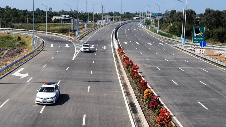 Tuyến cao tốc Trung Lương - Mỹ Thuận: Ôtô được lưu thông trên trong dịp Tết Nhâm Dần