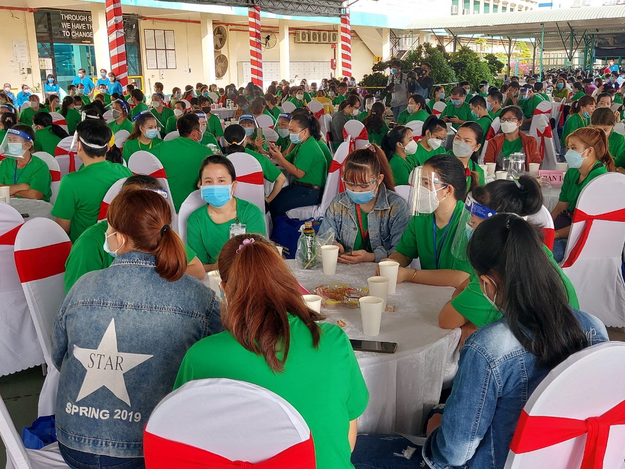 Công nhân, lao động Thành phố Hồ Chí Minh hào hứng đón Tết sum vầy - Ảnh 7.