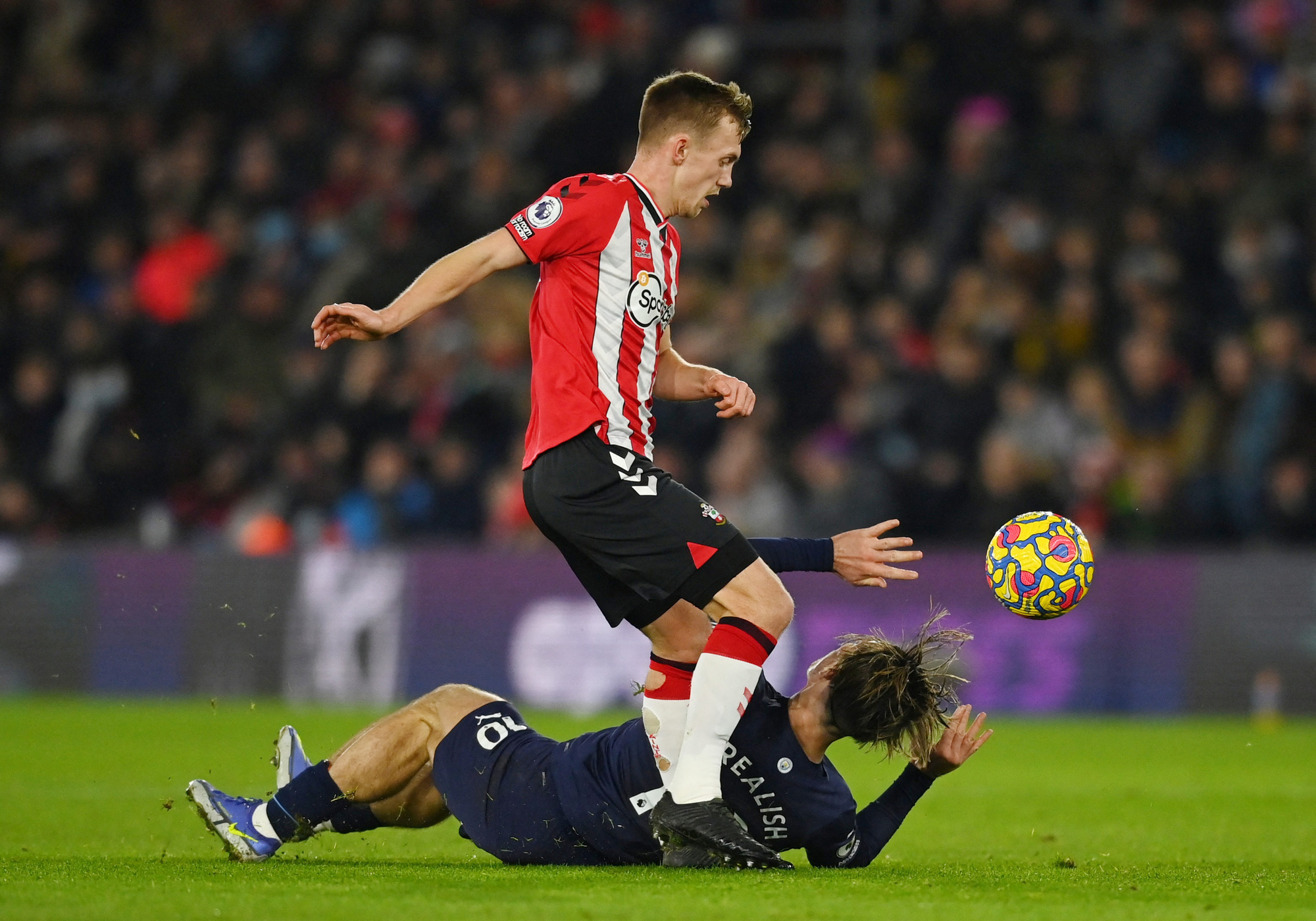 Chủ nh&agrave; Southampton su&yacute;t gieo sầu, Man City đứt mạch thắng ở St.Mary&rsquo;s - Ảnh 1.