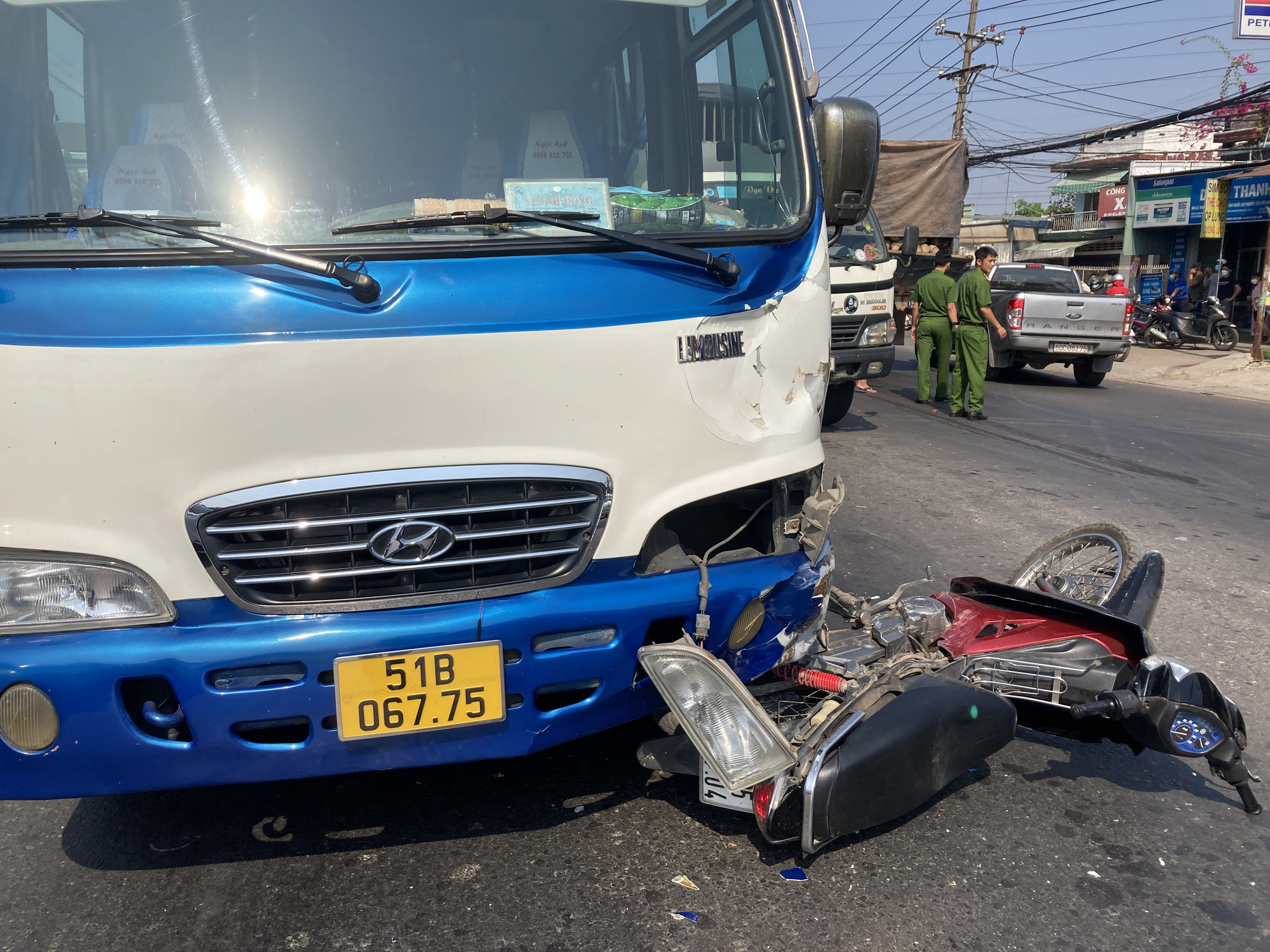 Rùng mình cảnh 1 người bị xe tải kéo lê hàng chục mét tử vong ở Đồng Nai - Ảnh 1.