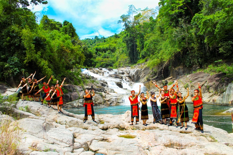 Yang Bay mùa đẹp nhất
