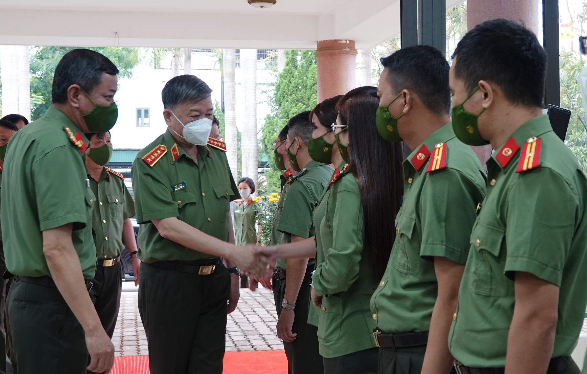 Đại tướng Tô Lâm đến thăm, động viên y, bác sĩ Bệnh viện 199