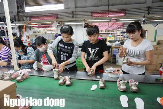 Mức tạm ứng tiền lương dịp Tết Âm lịch 2022 là bao nhiêu?