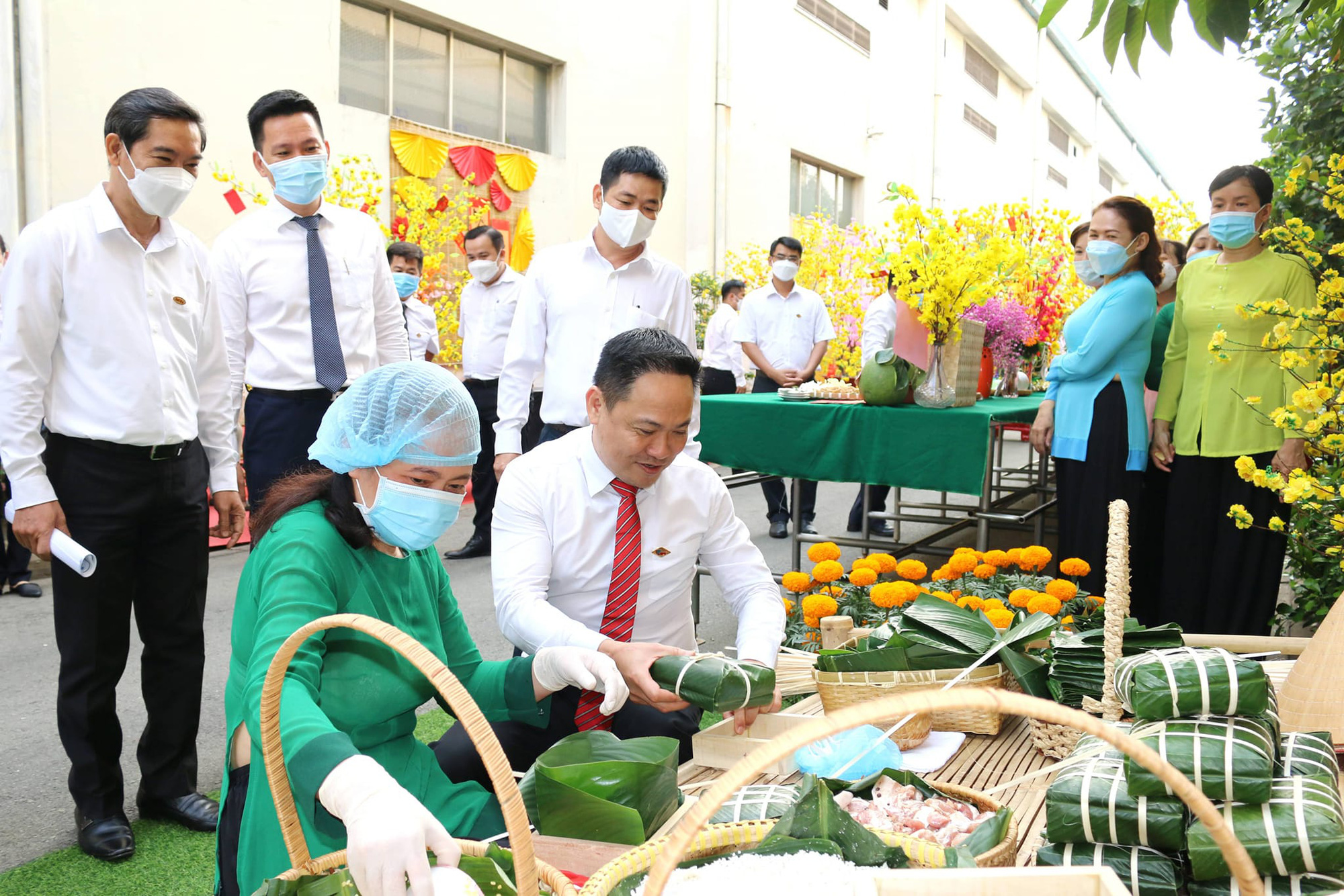 Giám đốc góp tiền mua quà Tết cho công nhân