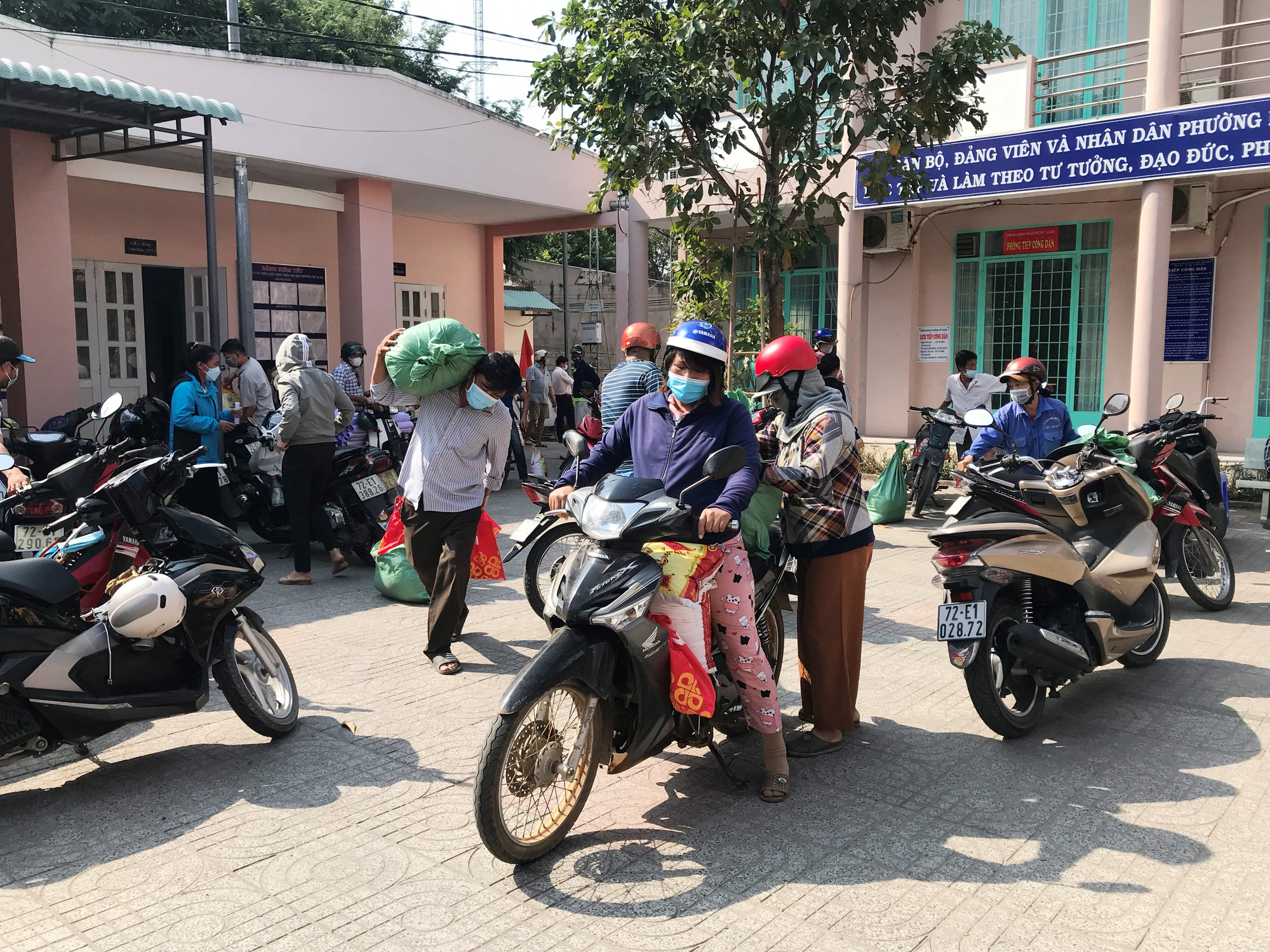 Vedan Việt Nam trao tặng 1.000 phần qu&agrave; tết cho người d&acirc;n Đồng Nai - Ảnh 3.
