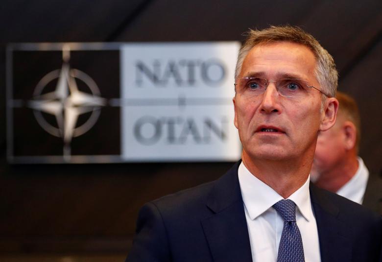 Kh&iacute; t&agrave;i Mỹ ồ ạt đến Ukraine, NATO gửi văn bản quan trọng cho Nga - Ảnh 2.