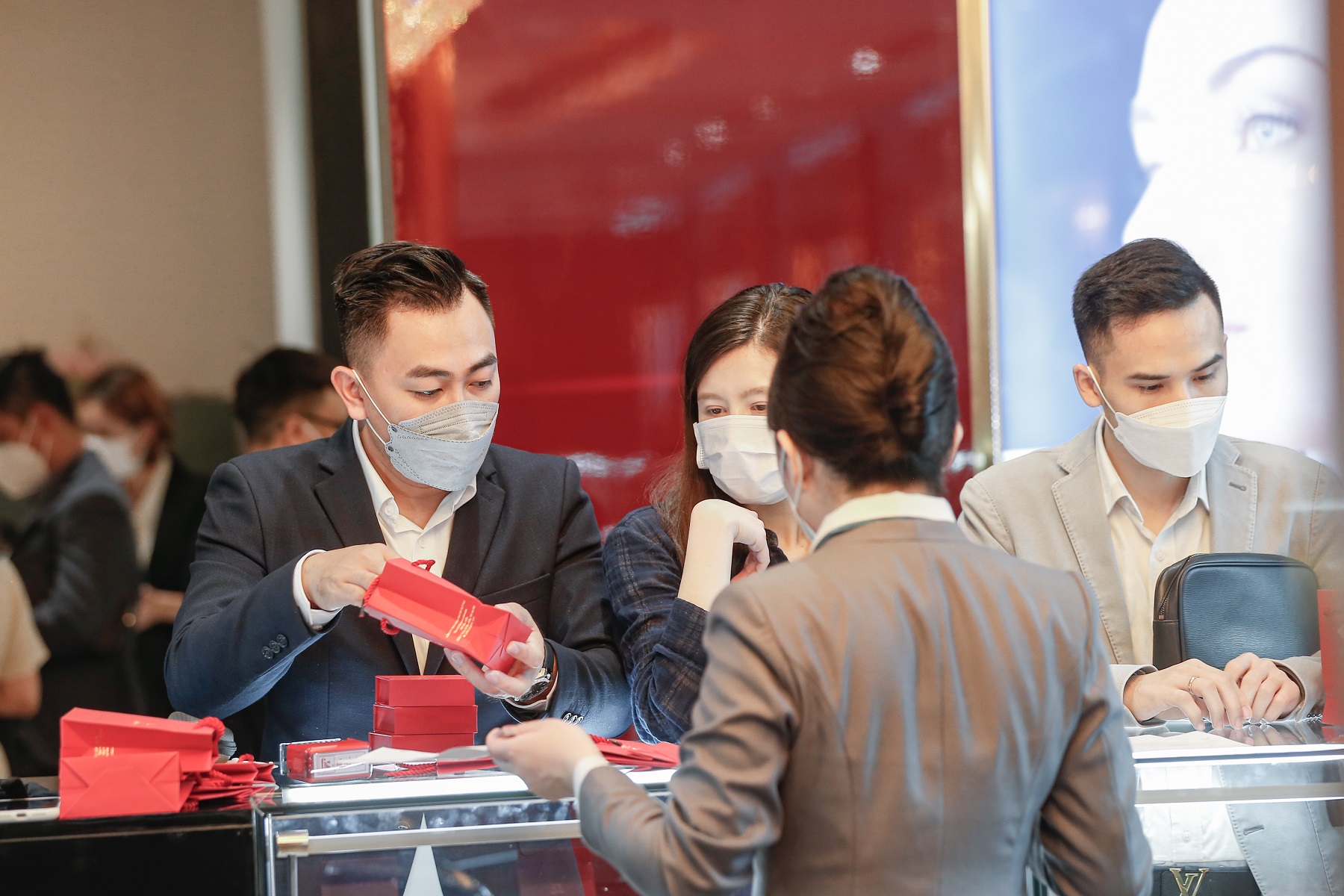 FLC ra mắt thương hiệu vàng - trang sức cao cấp FJC, khai trương showroom đầu tiên - Ảnh 4.