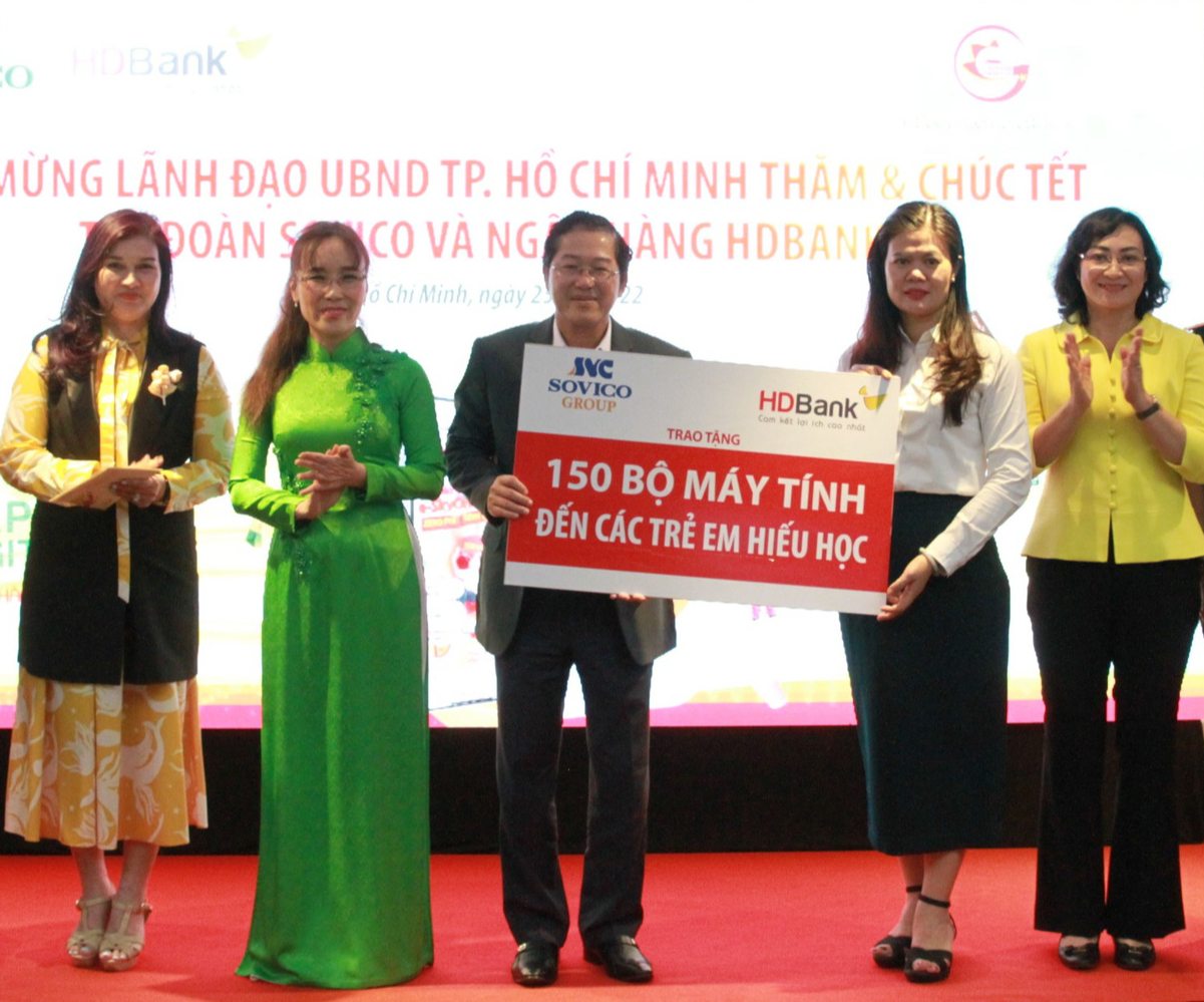 Lãnh đạo UBND TP HCM đến thăm HDBank, Sovico, mang "Tết ấm tình thương" tới cộng đồng