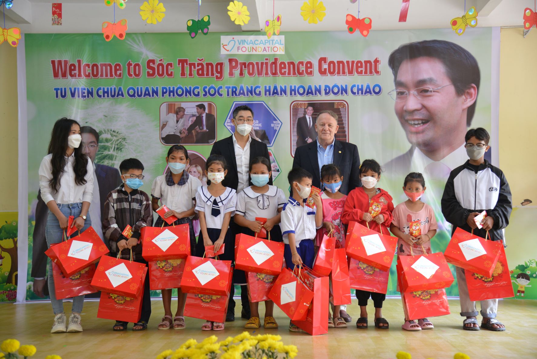 Lễ ký kết chương trình “Yêu Thương Nâng Bước” cùng đại sứ toàn cầu - Tiến sĩ Philipp Rösler