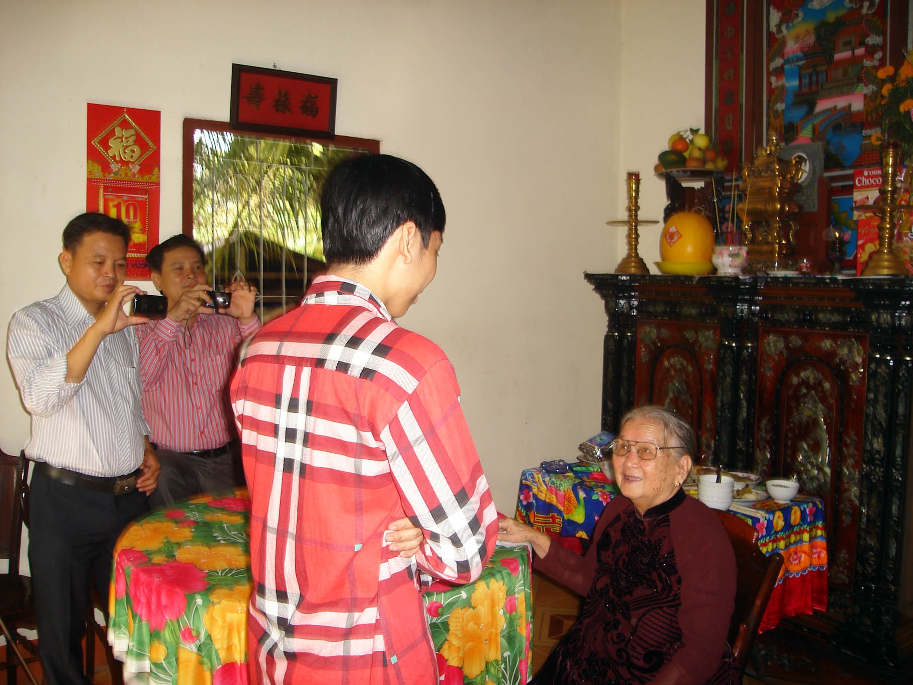 Cuộc thi B&ecirc;n nhau ng&agrave;y Tết: Đầy ắp kỷ niệm ch&uacute;c xu&acirc;n m&ugrave;ng 1 Tết - Ảnh 3.
