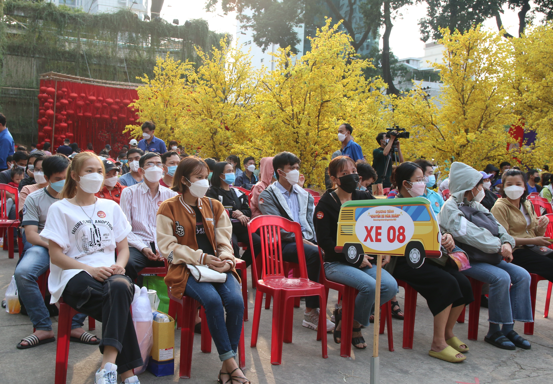 Hơn 1.000 v&eacute; xe miễn ph&iacute; cho thanh ni&ecirc;n c&ocirc;ng nh&acirc;n về qu&ecirc; đ&oacute;n Tết - Ảnh 2.