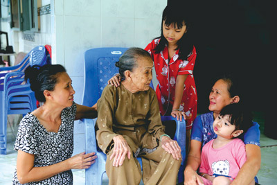 Hai vạch ở tuổi 100 - Ảnh 3.