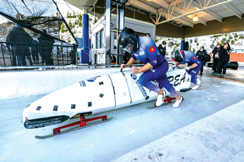 Bobsleigh Việt và khát vọng tuyết trắng