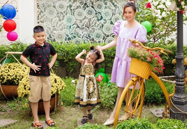 Chuyện &iacute;t biết về ng&agrave;y đầu năm của sao Việt - Ảnh 5.