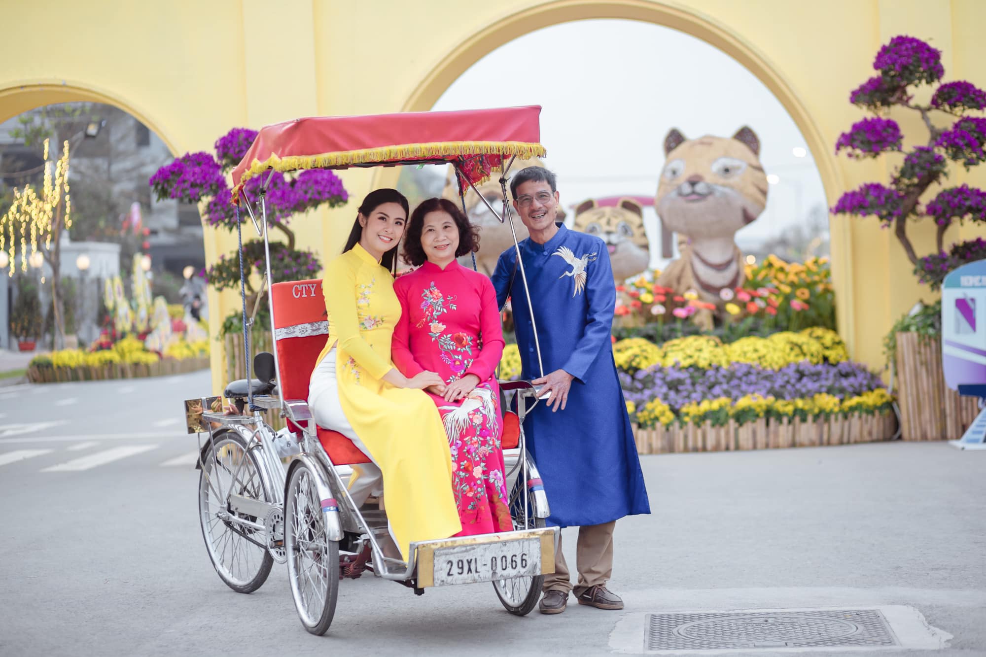 Sao Việt khoe ảnh mừng Xu&acirc;n rạng ngời - Ảnh 18.