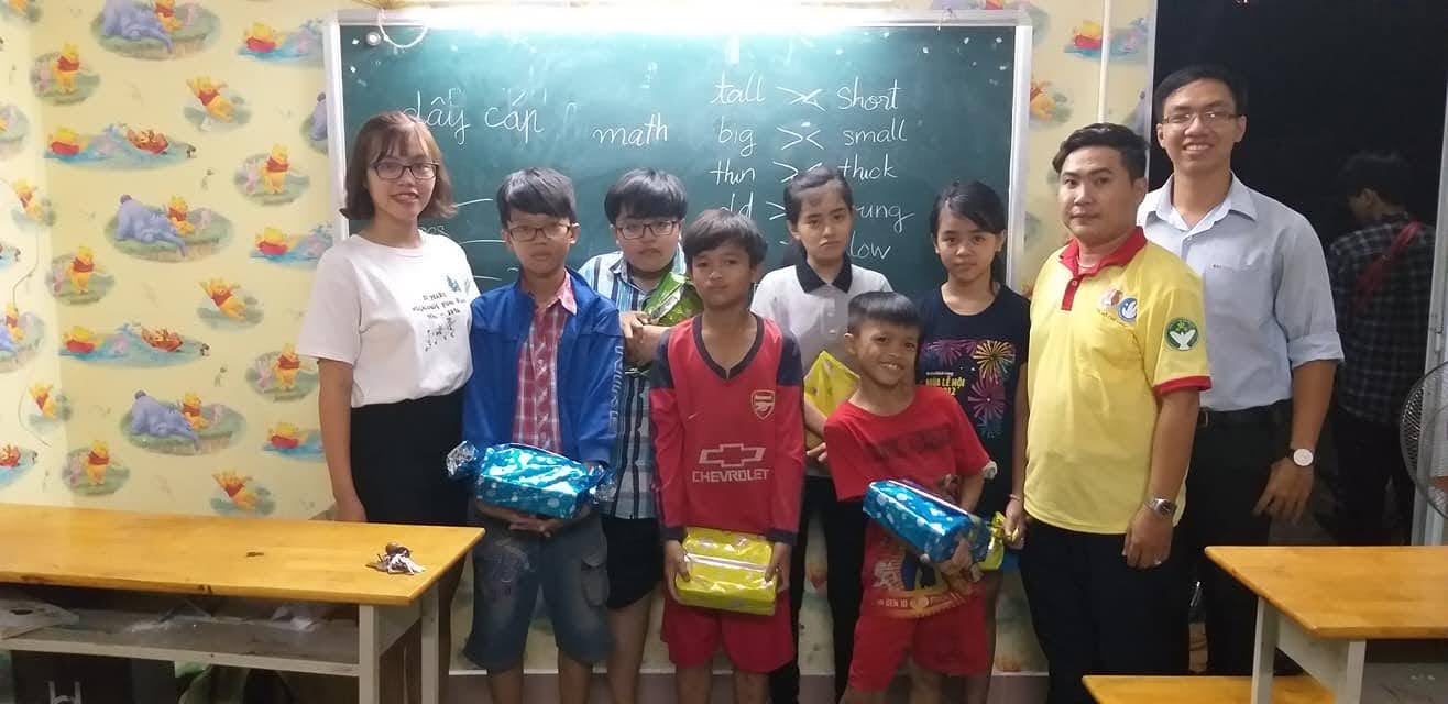 Tết của gi&aacute;o vi&ecirc;n ở lớp t&igrave;nh thương - Ảnh 3.