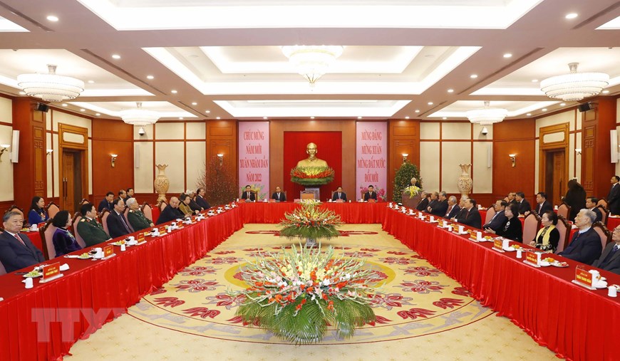 Tổng B&iacute; thư ch&uacute;c Tết l&atilde;nh đạo, nguy&ecirc;n l&atilde;nh đạo Đảng, Nh&agrave; nước, đồng b&agrave;o, chiến sĩ cả nước - Ảnh 3.