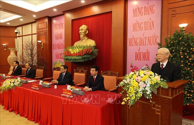 Tổng B&iacute; thư ch&uacute;c Tết l&atilde;nh đạo, nguy&ecirc;n l&atilde;nh đạo Đảng, Nh&agrave; nước, đồng b&agrave;o, chiến sĩ cả nước - Ảnh 2.