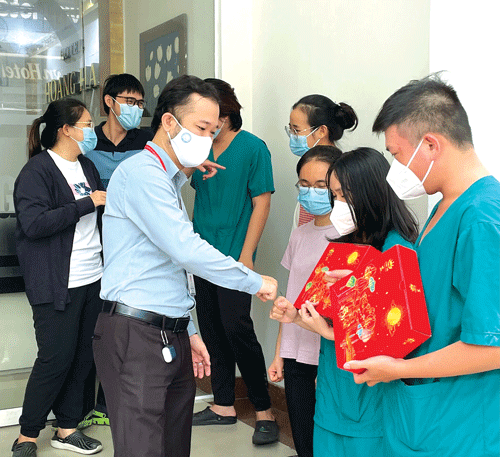 Ăn không khí, uống niềm vui - Ảnh 2.