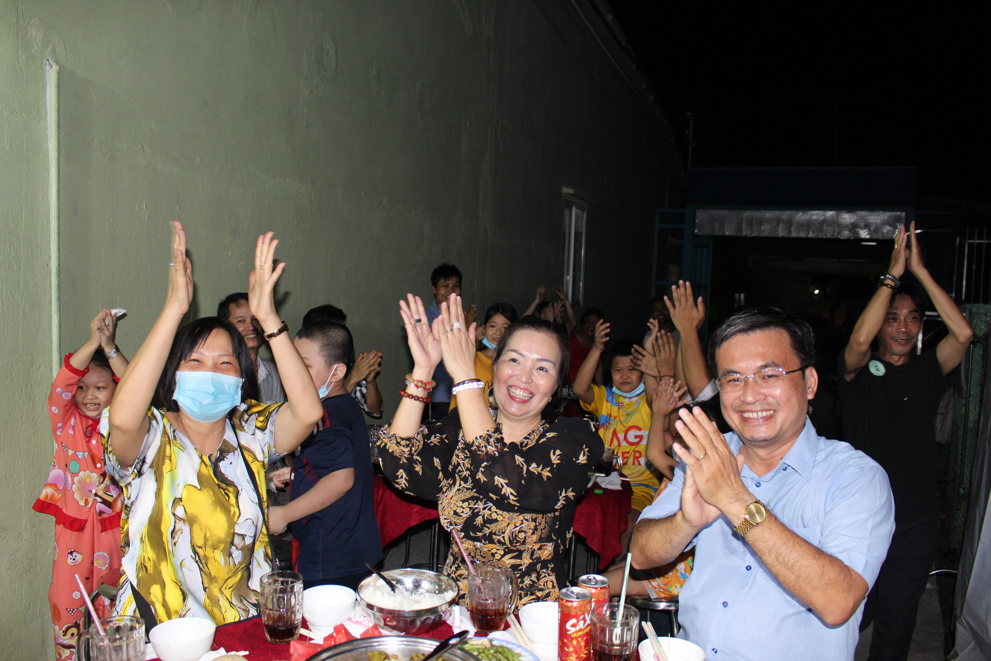 Tết ở "Khu trọ F0"