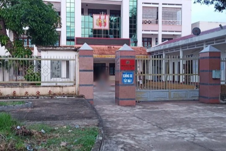 Cựu đại uý công an trần tình việc bị tước quân tịch