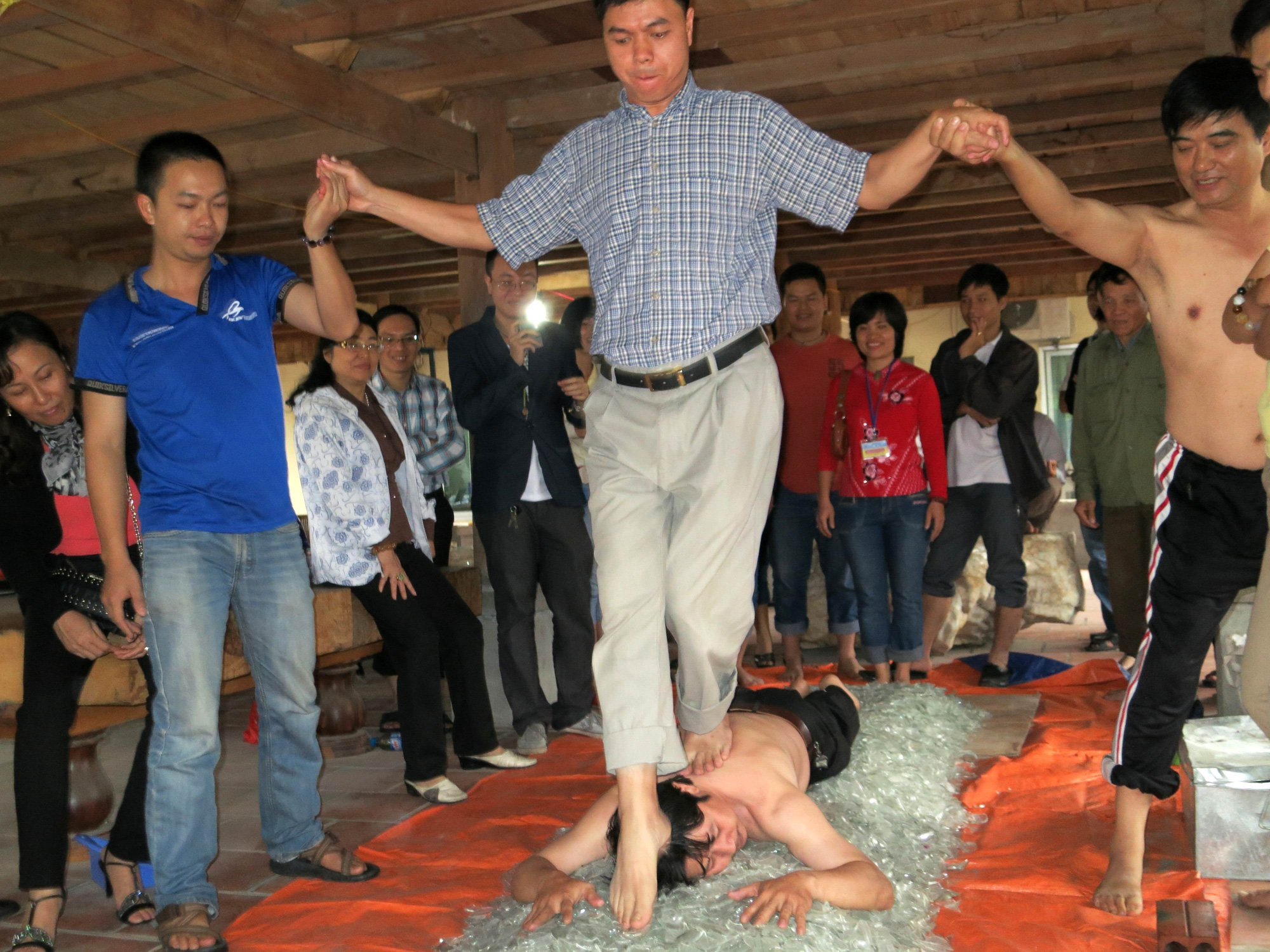 B&iacute; ẩn lớp học đ&agrave;o tạo những dị nh&acirc;n si&ecirc;u nhi&ecirc;n - Ảnh 2.