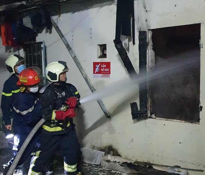 Nổ b&igrave;nh gas trong đ&ecirc;m, 3 người tử vong - Ảnh 1.