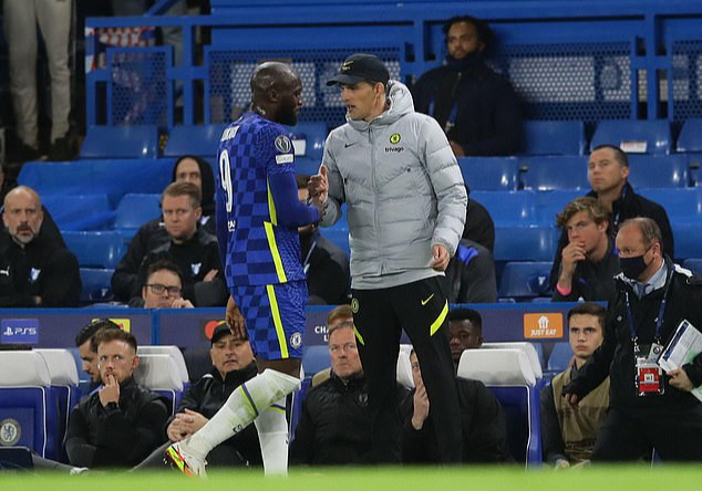 Lukaku xin lỗi vụ "phát ngôn nổi loạn", Chelsea ra án phạt nặng