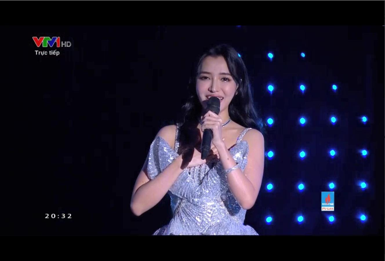 Nhìn lại những hình ảnh đáng nhớ trong Chào năm mới - Hành trình nhiệm màu - Ảnh 2.
